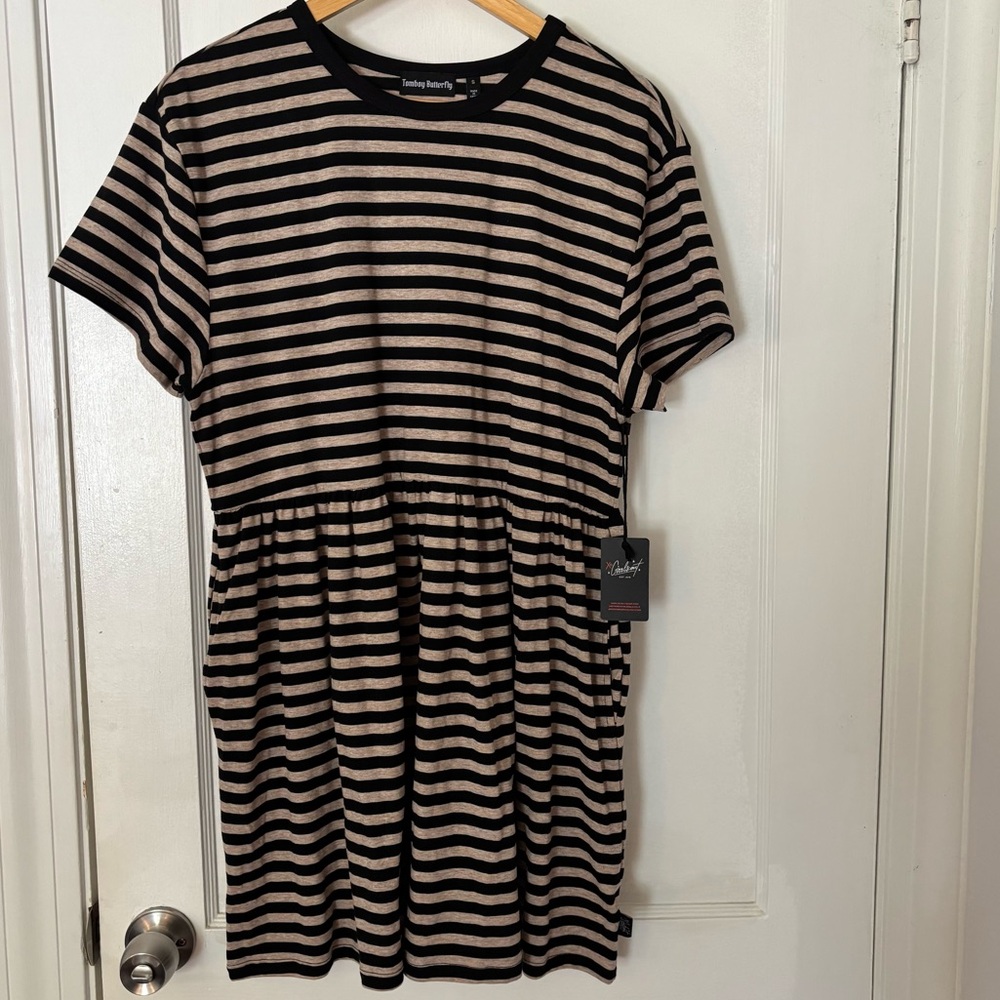 Girrlscout/Tomboy Butterfly Striped Jordan Dress Size Small NWT